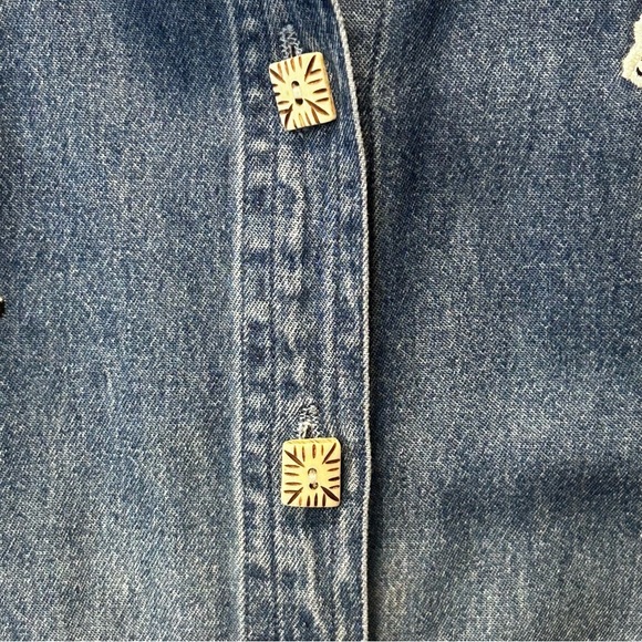 Denim Zoo Animal Artsy Boho Embroidered Women’s Shirt Size M - Picture 7 of 8